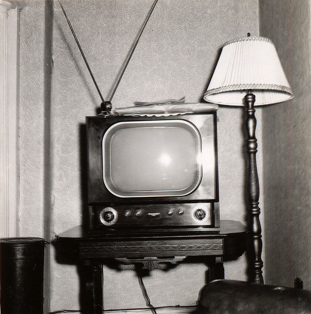 tv and antenna